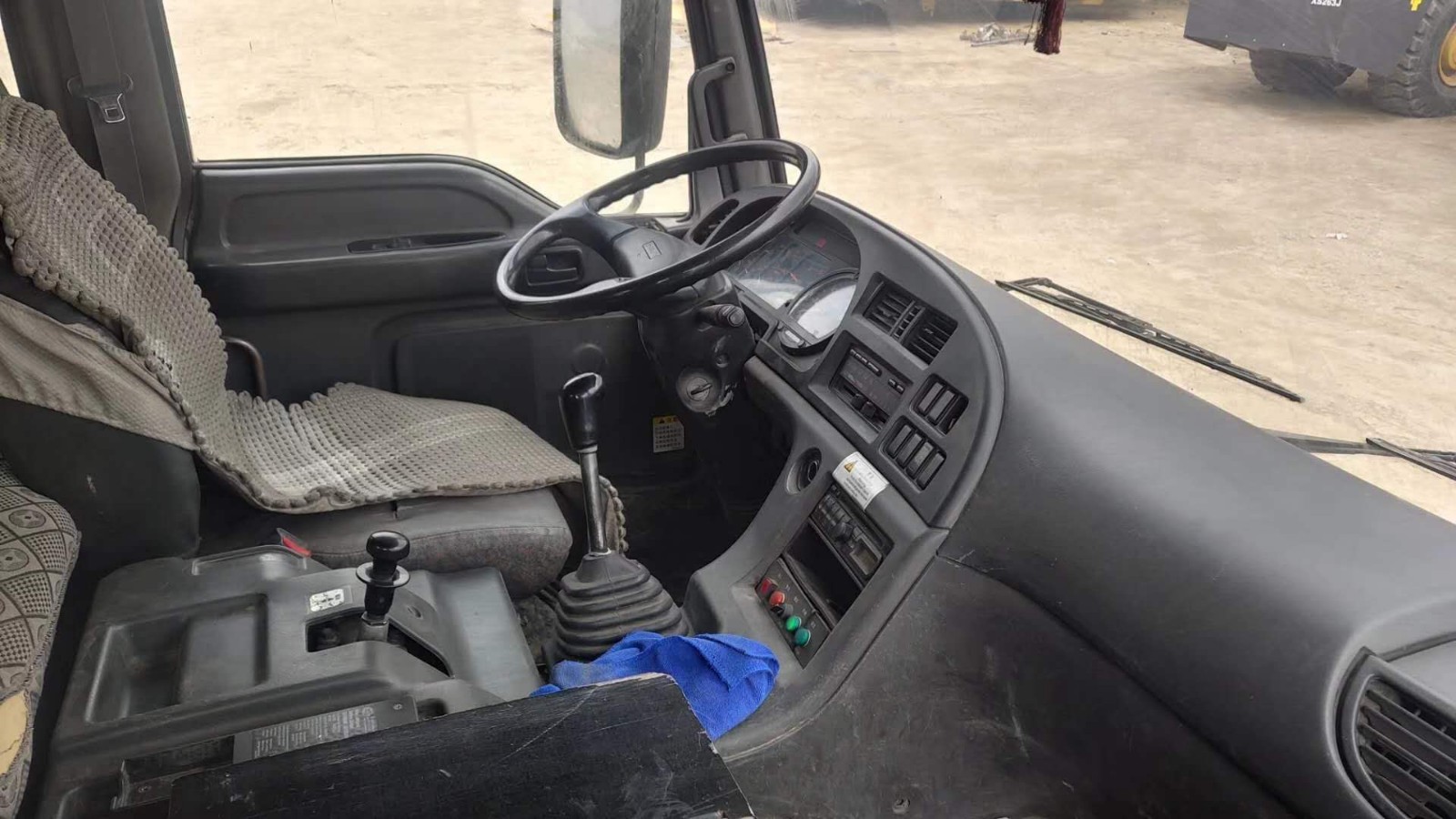 https://images.tongzsf.com/tong/truck_machine/20210126/1600fb5459239e.jpg