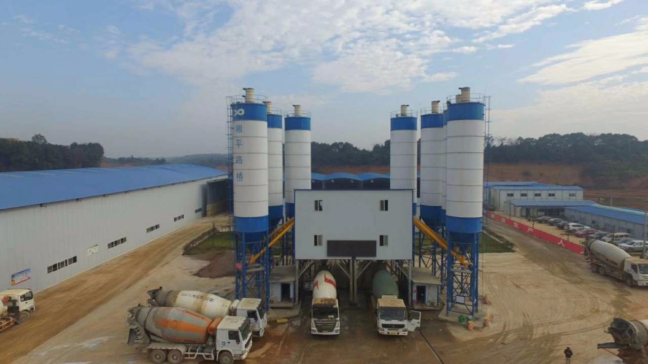 https://images.tongzsf.com/tong/truck_machine/20210126/1600fb57c7a74b.jpg