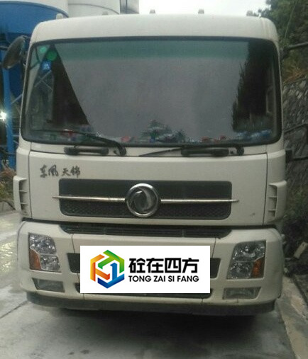 https://images.tongzsf.com/tong/truck_machine/20210126/1600fb699d3ab0.jpg