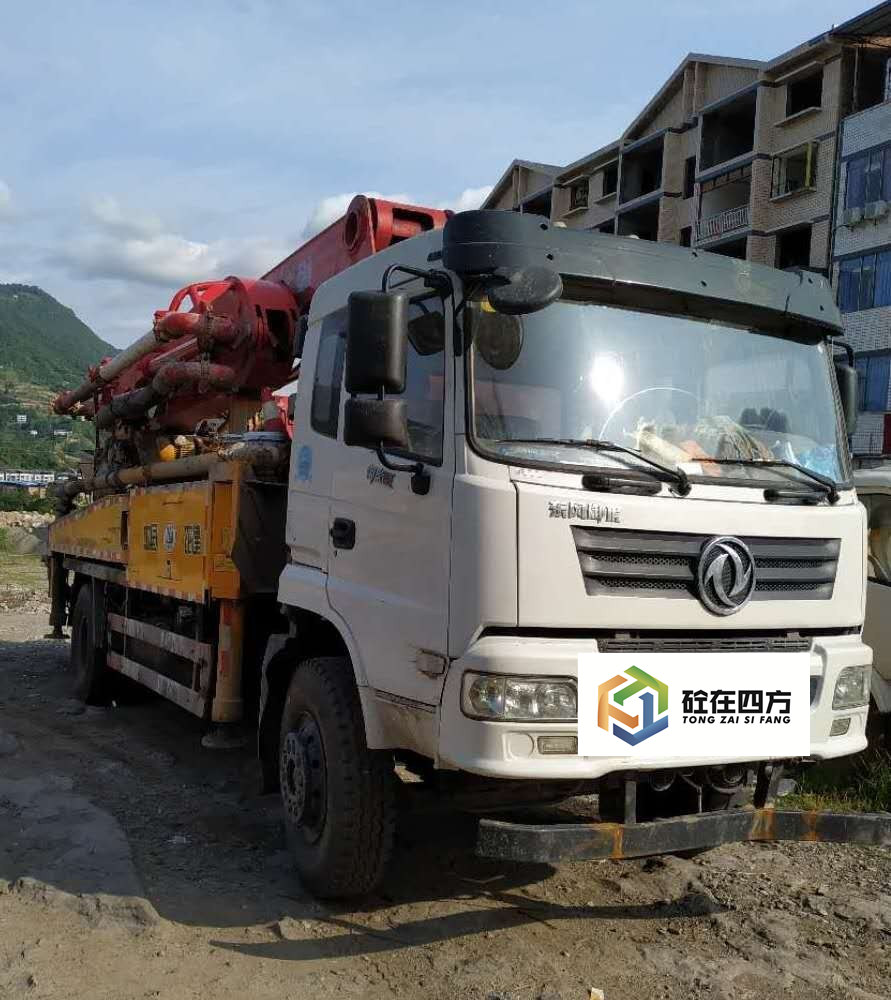 https://images.tongzsf.com/tong/truck_machine/20210126/1600fc612bfb43.jpg