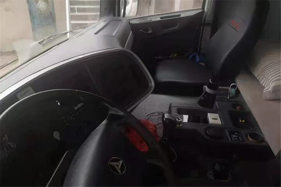 https://images.tongzsf.com/tong/truck_machine/20210126/1600fd45b5f245.jpg