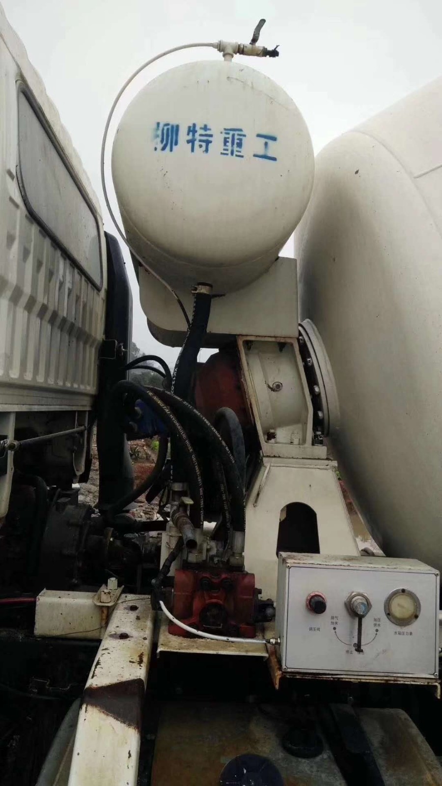 https://images.tongzsf.com/tong/truck_machine/20210127/16010f370efeb9.jpg