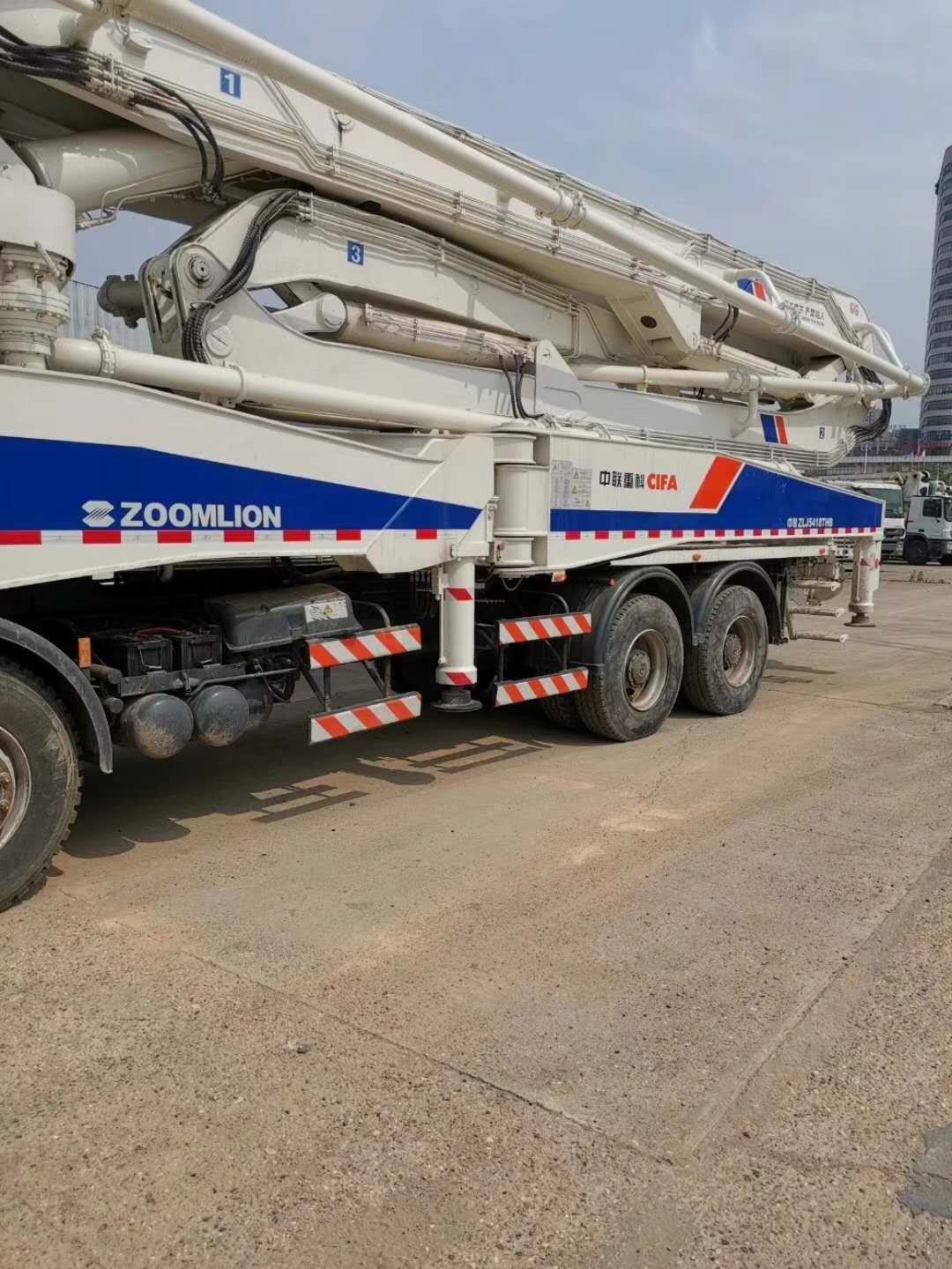https://images.tongzsf.com/tong/truck_machine/20210127/16010f391882fa.jpg