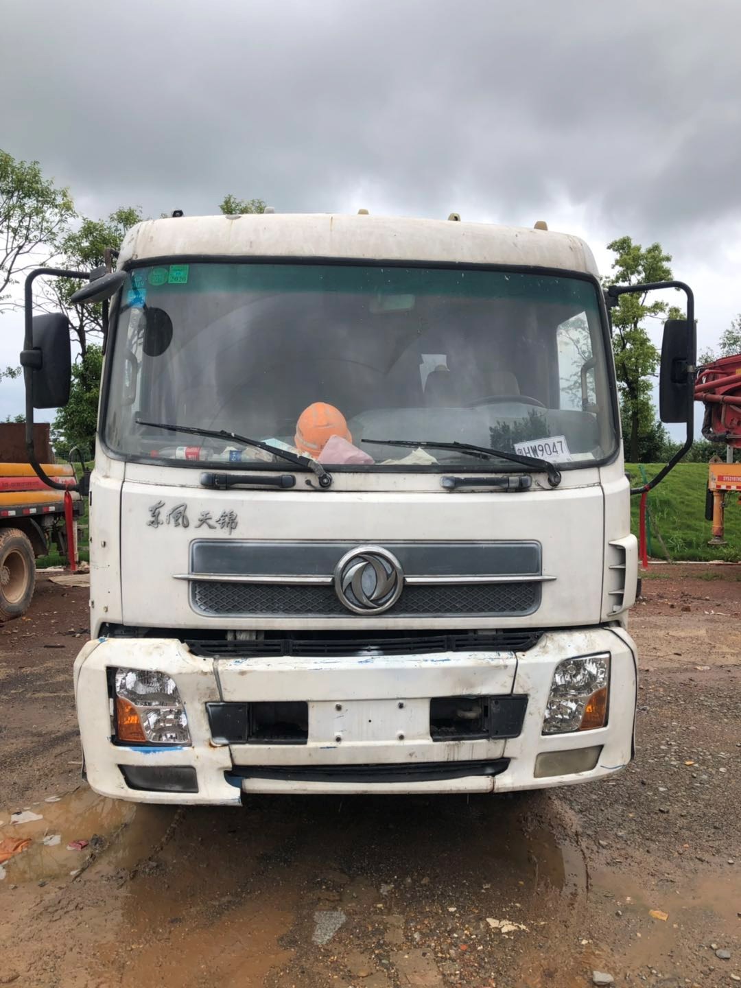 https://images.tongzsf.com/tong/truck_machine/20210127/16010f398be7b1.jpg