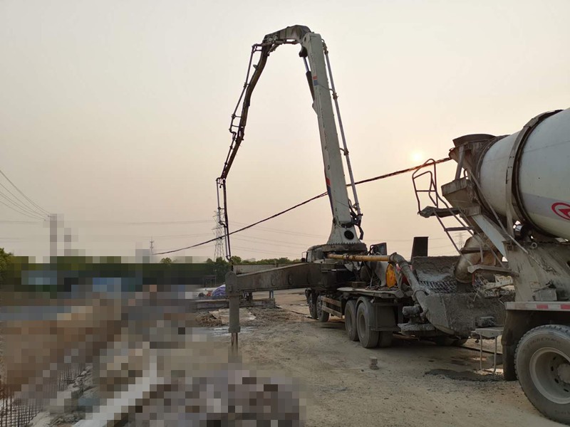https://images.tongzsf.com/tong/truck_machine/20210127/16010f39a6ad81.jpg
