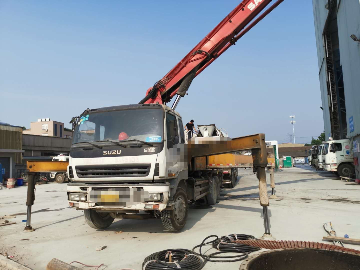 https://images.tongzsf.com/tong/truck_machine/20210127/16010f39ae8ea0.jpg