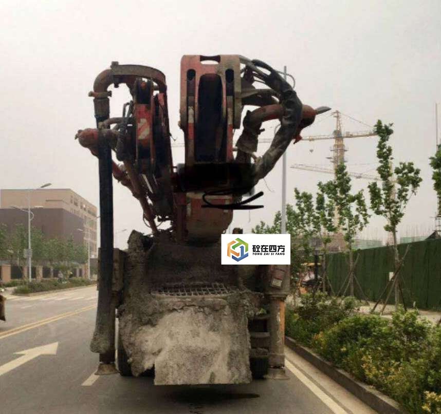 https://images.tongzsf.com/tong/truck_machine/20210127/16010fba1dd022.jpg