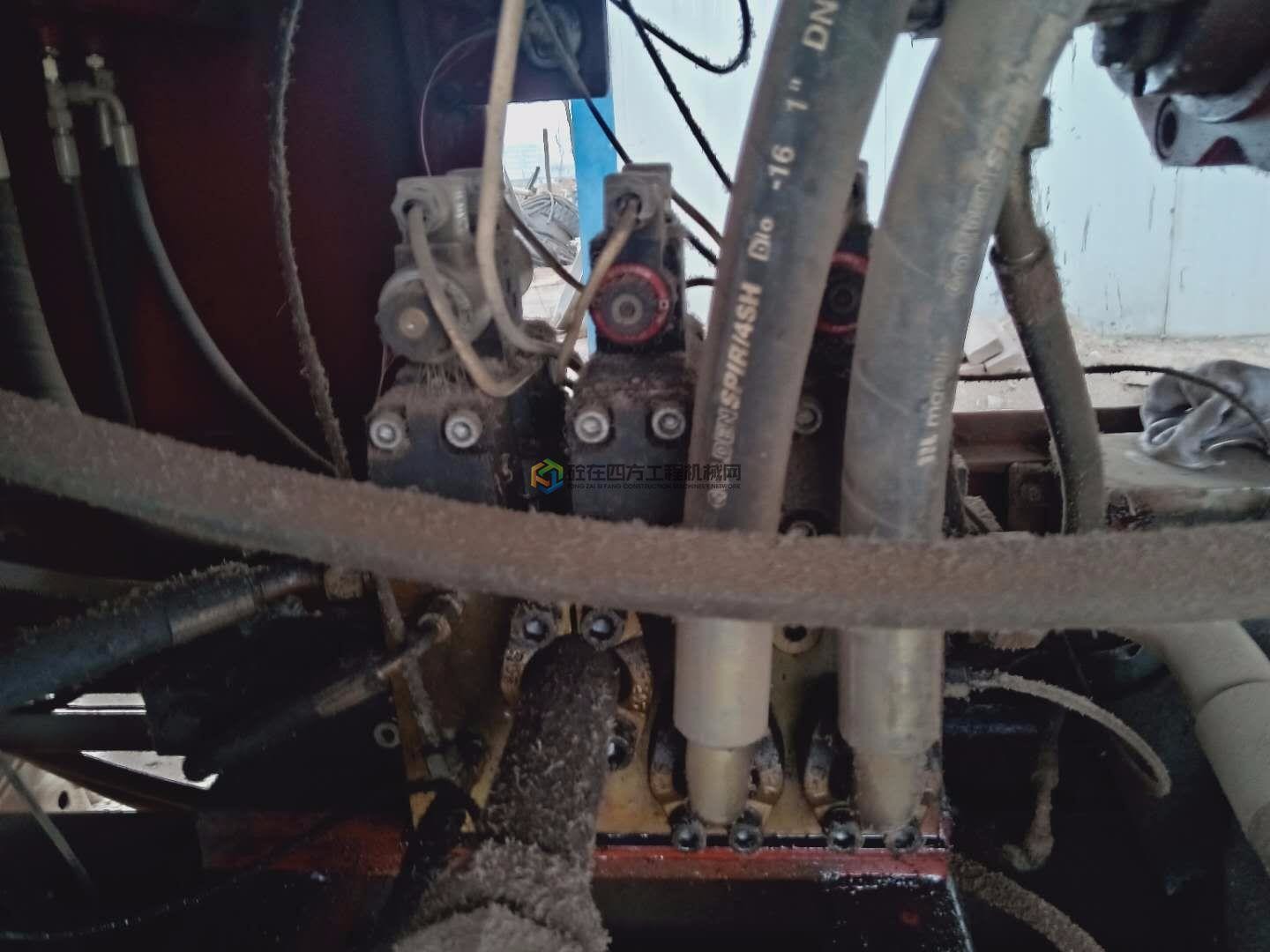 https://images.tongzsf.com/tong/truck_machine/20210127/16010fd8eb8647.jpg