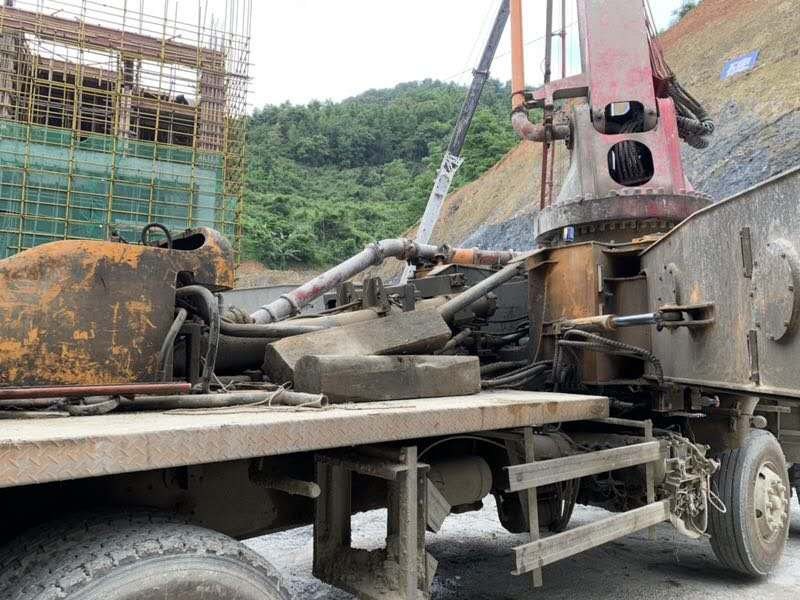https://images.tongzsf.com/tong/truck_machine/20210127/160110008be300.jpg