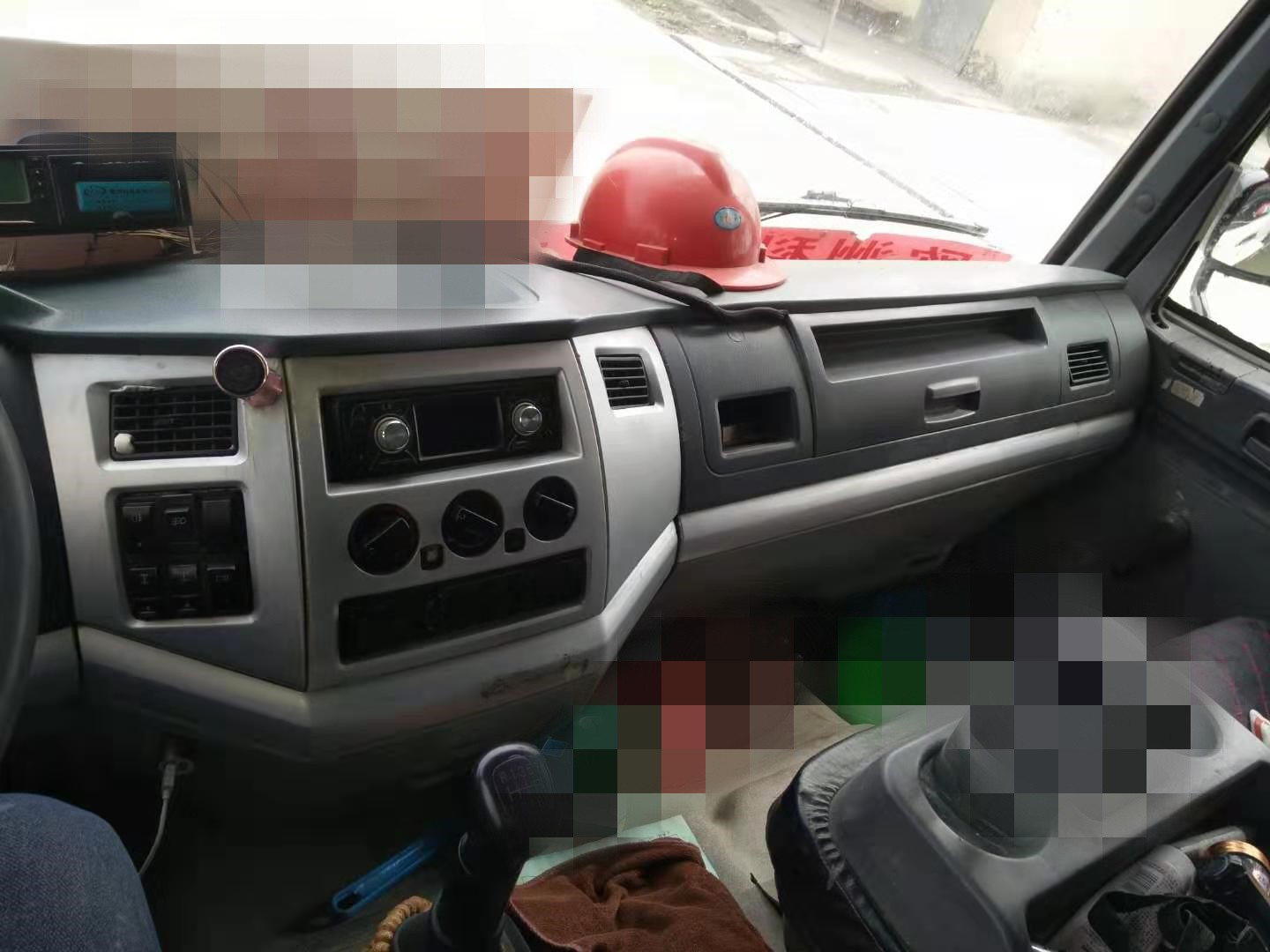 https://images.tongzsf.com/tong/truck_machine/20210127/1601105d4e9c38.jpg