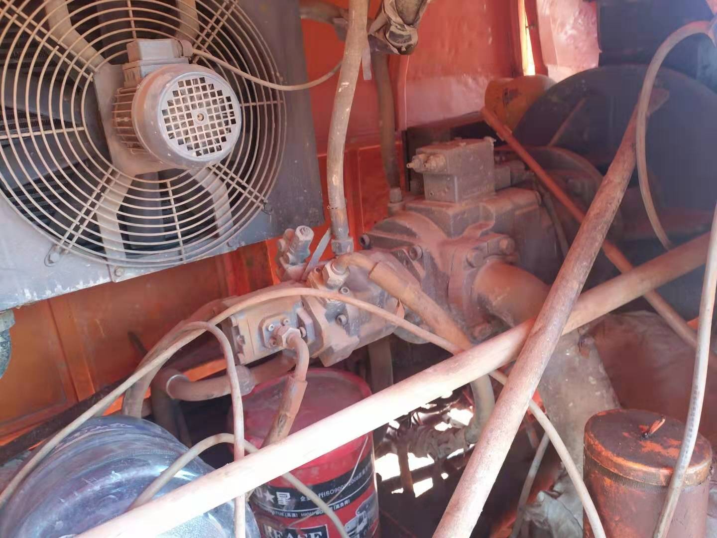 https://images.tongzsf.com/tong/truck_machine/20210127/1601105d953df8.jpg