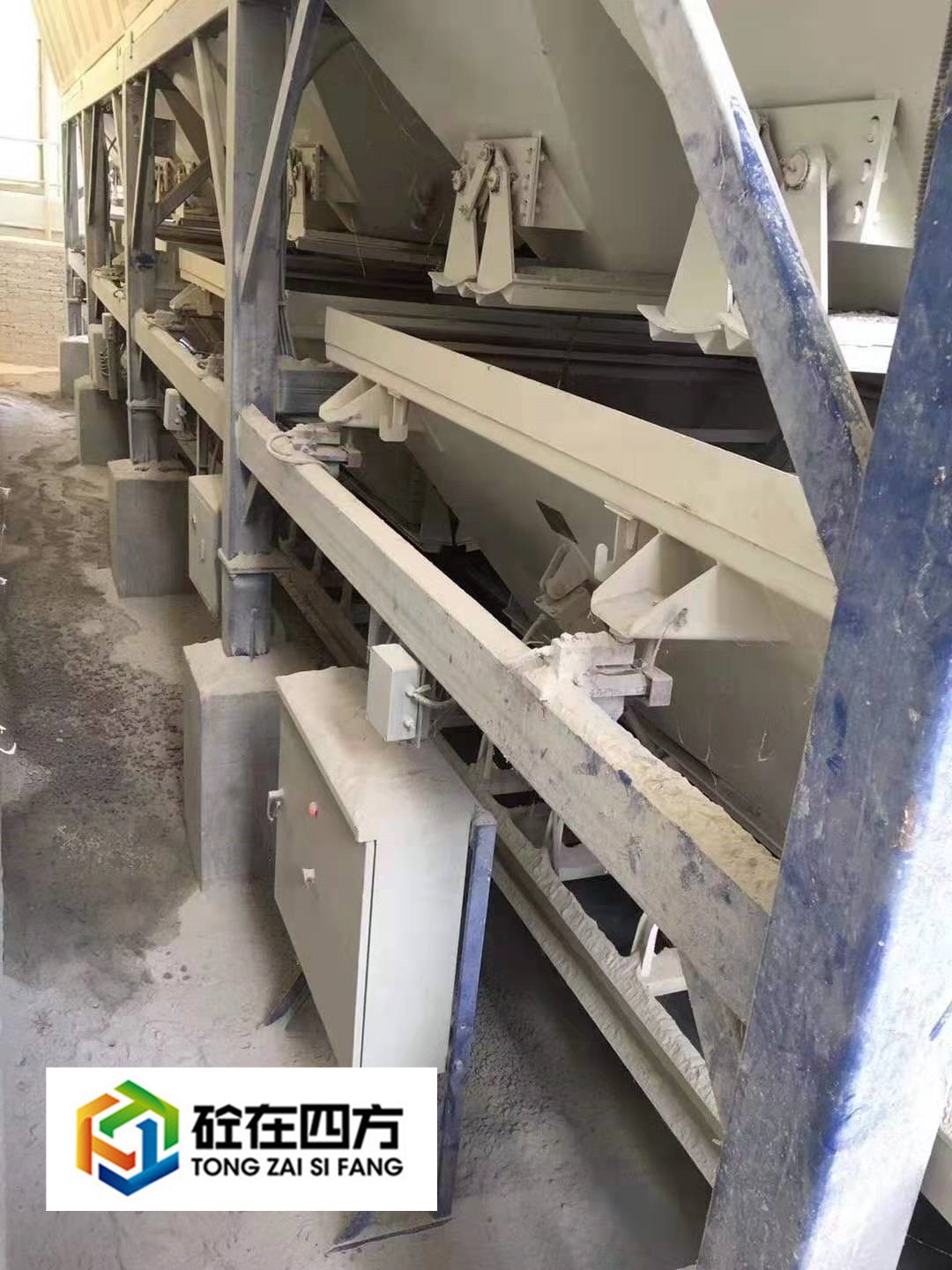 https://images.tongzsf.com/tong/truck_machine/20210127/160110828390fc.jpg
