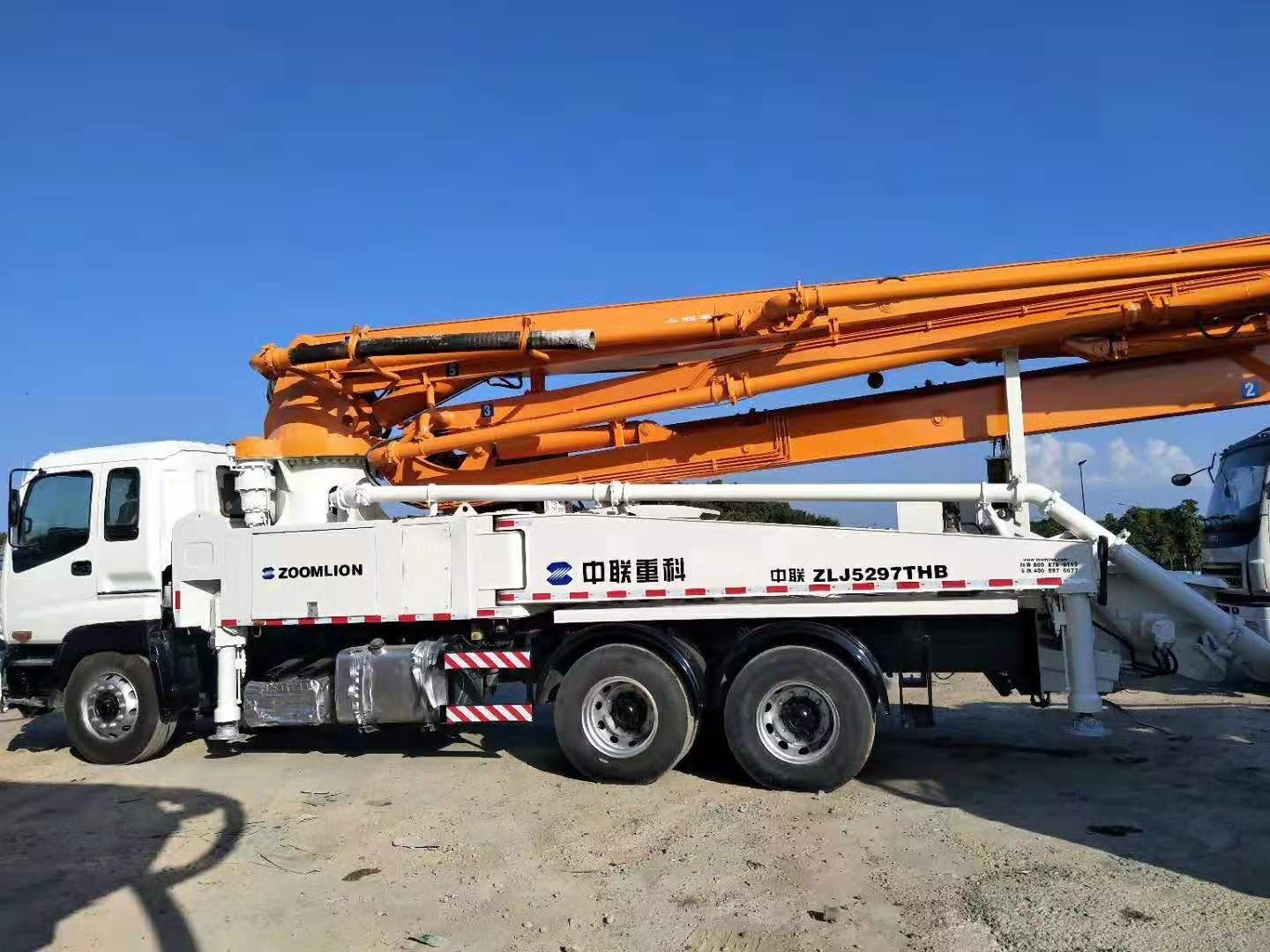 https://images.tongzsf.com/tong/truck_machine/20210127/16011083622f1f.jpg