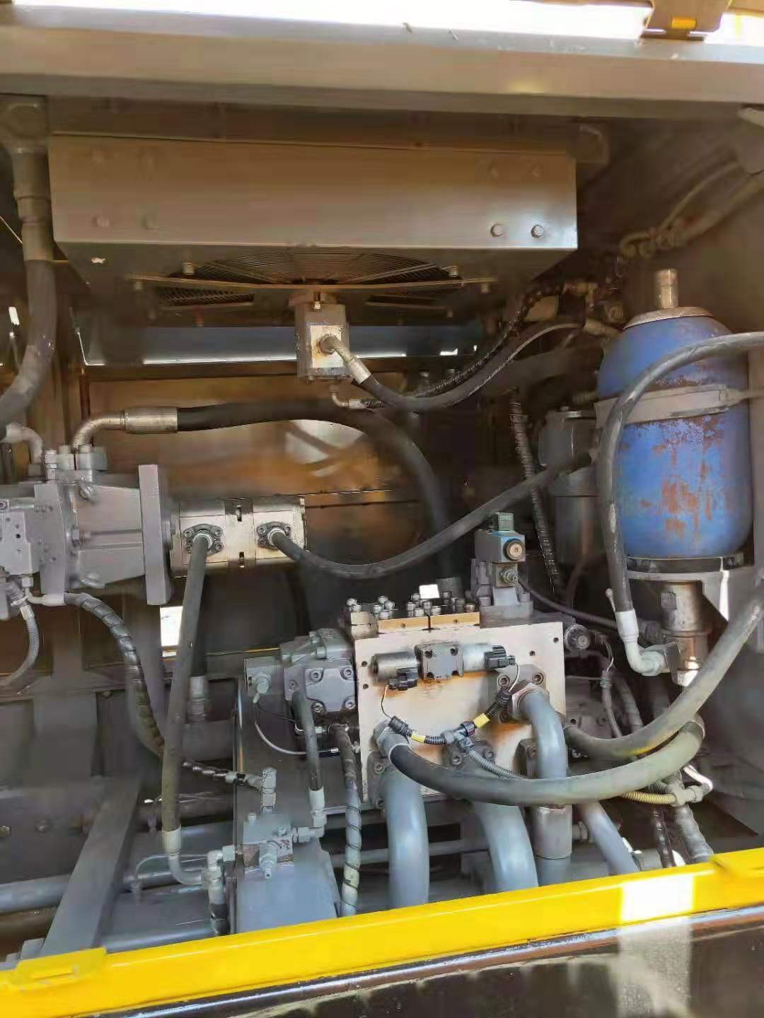 https://images.tongzsf.com/tong/truck_machine/20210127/1601109554bdf6.jpg