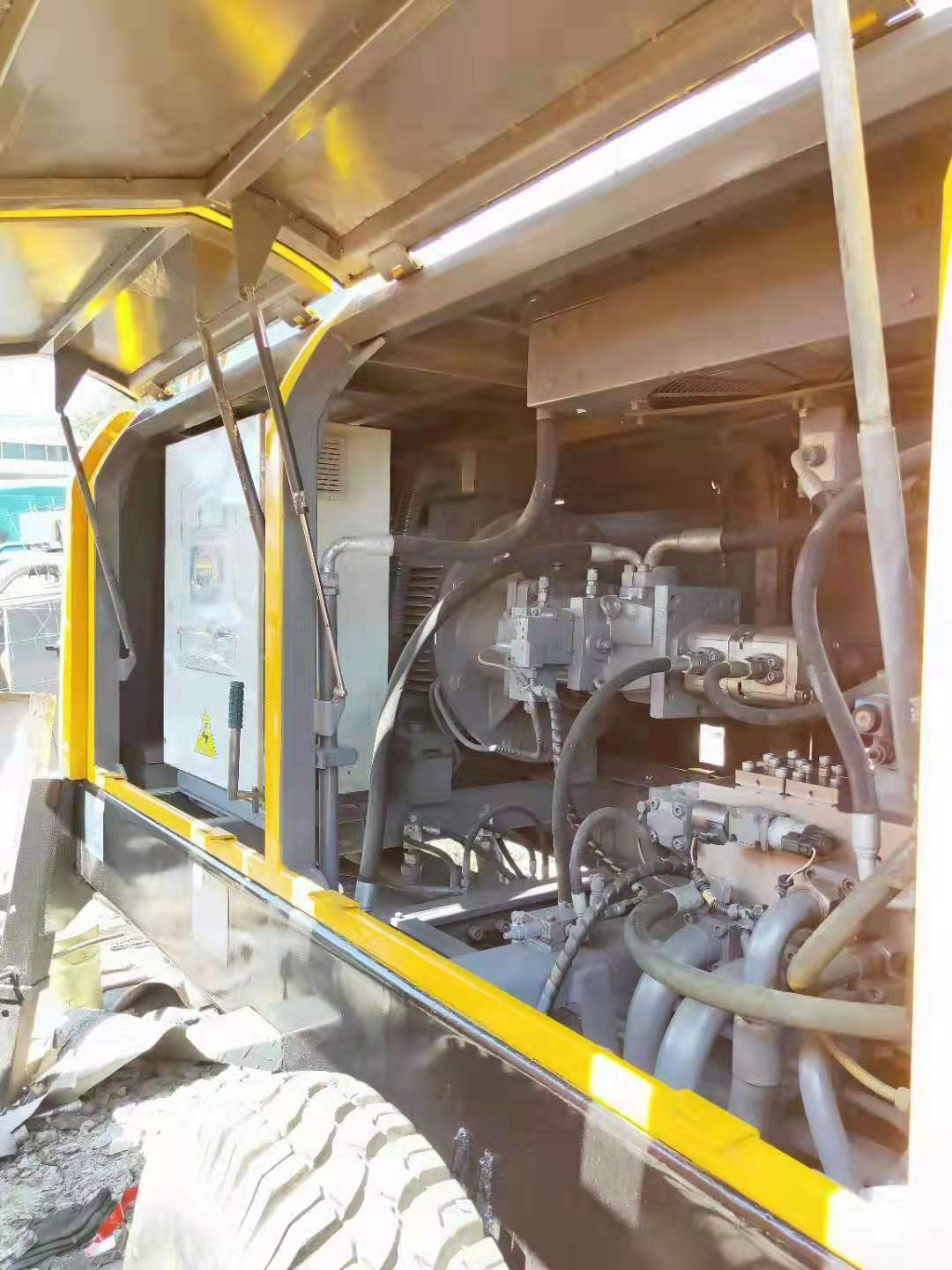 https://images.tongzsf.com/tong/truck_machine/20210127/16011095582f1f.jpg