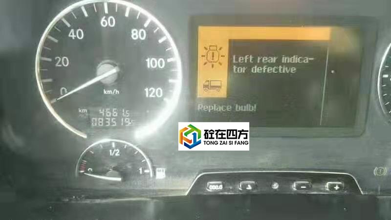 https://images.tongzsf.com/tong/truck_machine/20210127/1601113df161ea.jpg
