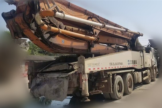 https://images.tongzsf.com/tong/truck_machine/20210127/16011163f78cbf.jpg