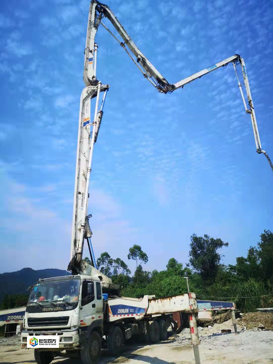 https://images.tongzsf.com/tong/truck_machine/20210127/1601117674beec.jpg