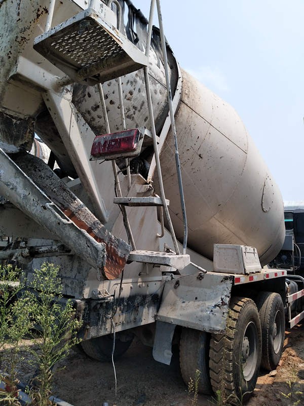 https://images.tongzsf.com/tong/truck_machine/20210127/16011176c061ee.jpg
