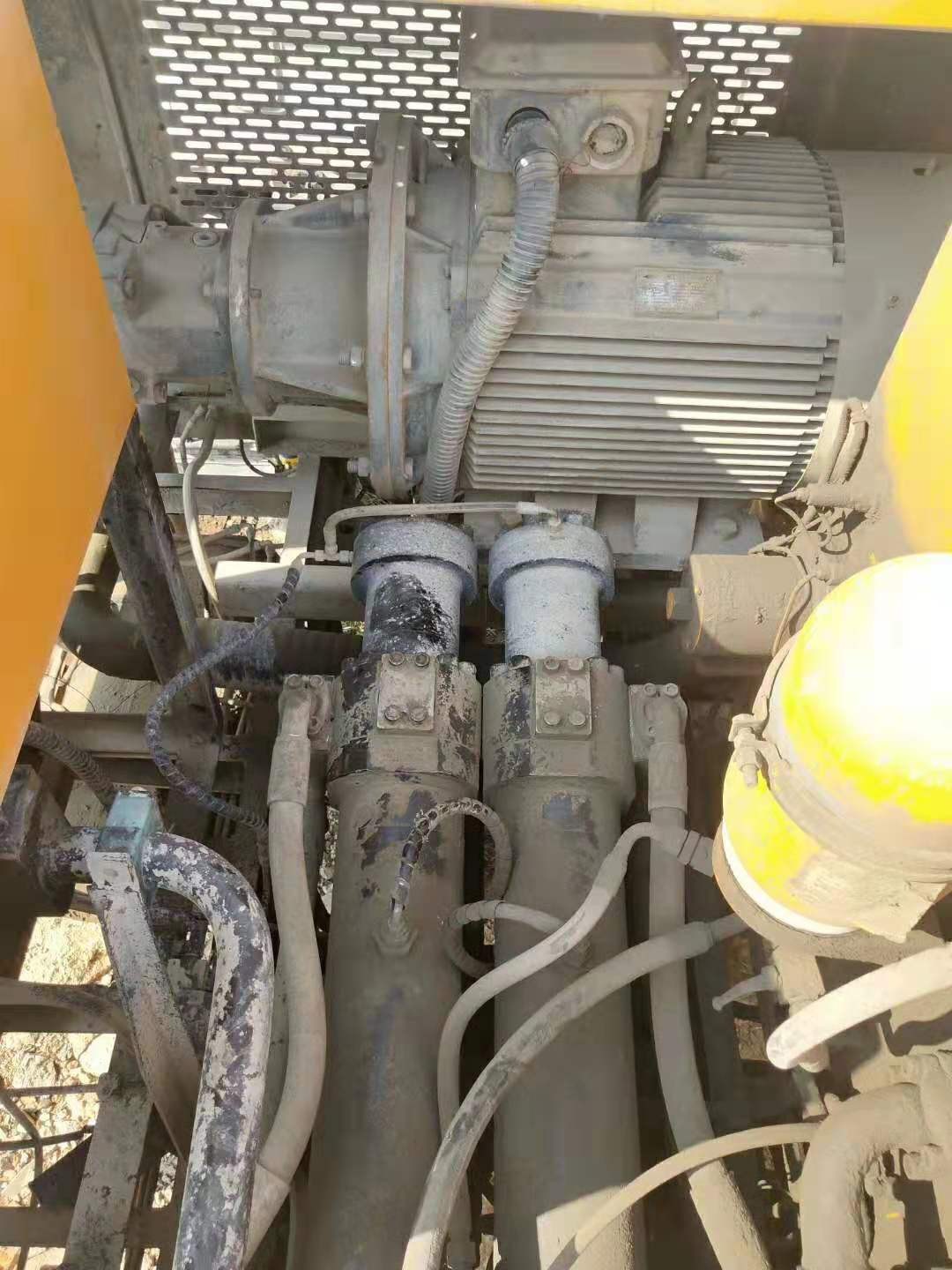 https://images.tongzsf.com/tong/truck_machine/20210127/16011189632227.jpg