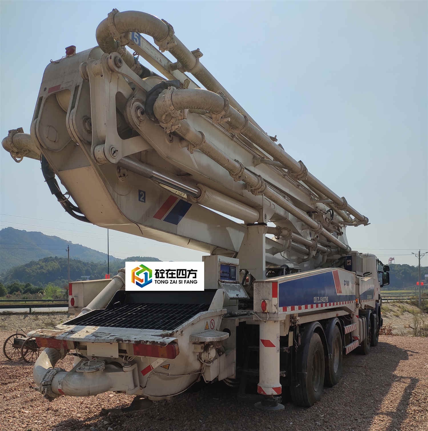 https://images.tongzsf.com/tong/truck_machine/20210127/160111899d4d9e.jpg