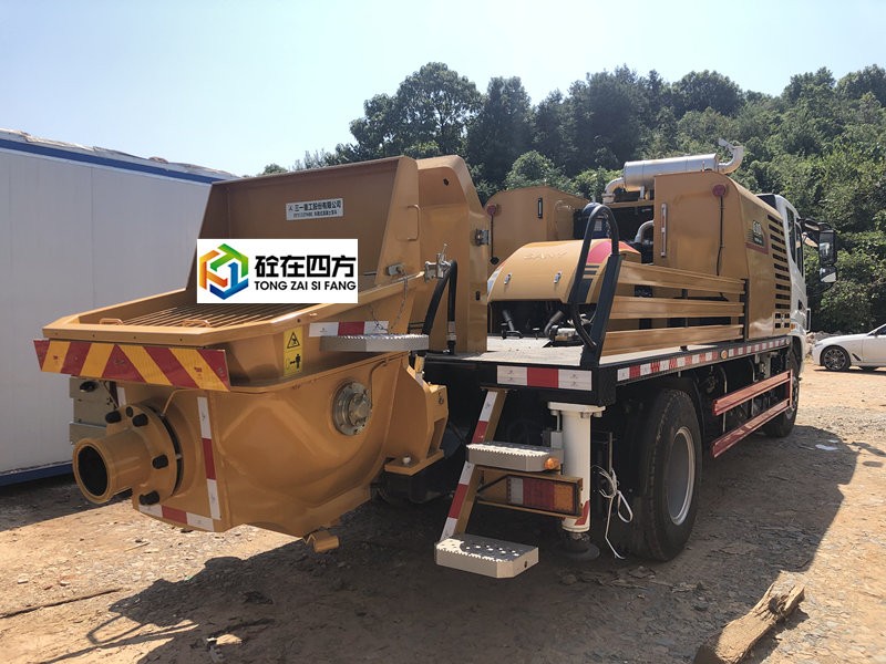 https://images.tongzsf.com/tong/truck_machine/20210127/16011189f2fe34.jpg