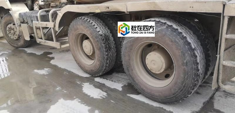 https://images.tongzsf.com/tong/truck_machine/20210127/1601118a0325a0.jpg
