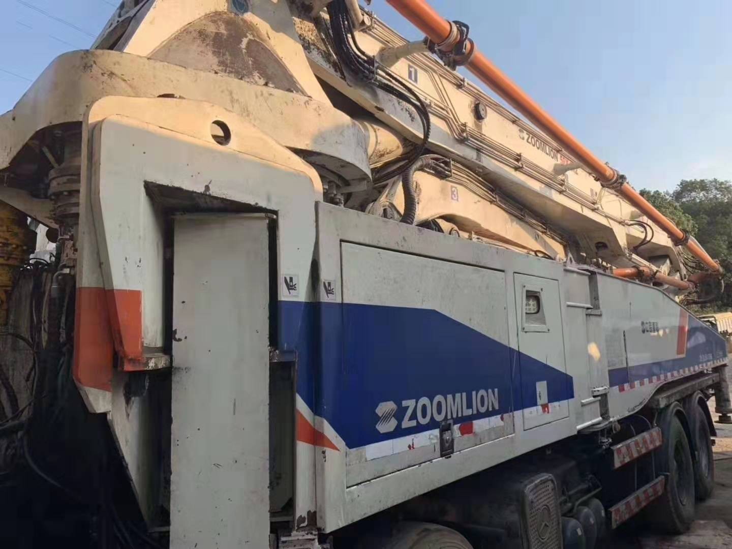 https://images.tongzsf.com/tong/truck_machine/20210127/1601119b9a97f7.jpg
