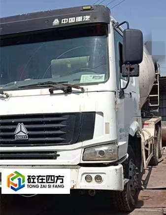 https://images.tongzsf.com/tong/truck_machine/20210127/1601119bd88adc.jpg