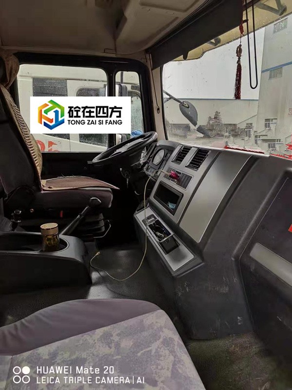 https://images.tongzsf.com/tong/truck_machine/20210127/160111aea9f646.jpg