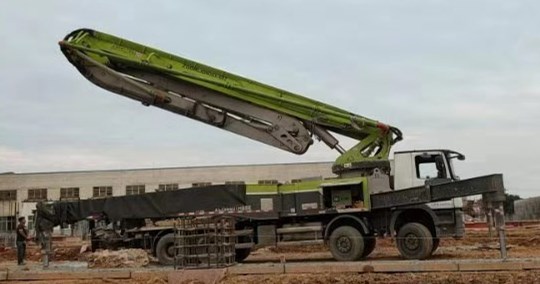 https://images.tongzsf.com/tong/truck_machine/20210127/1601120cff0ea5.jpg