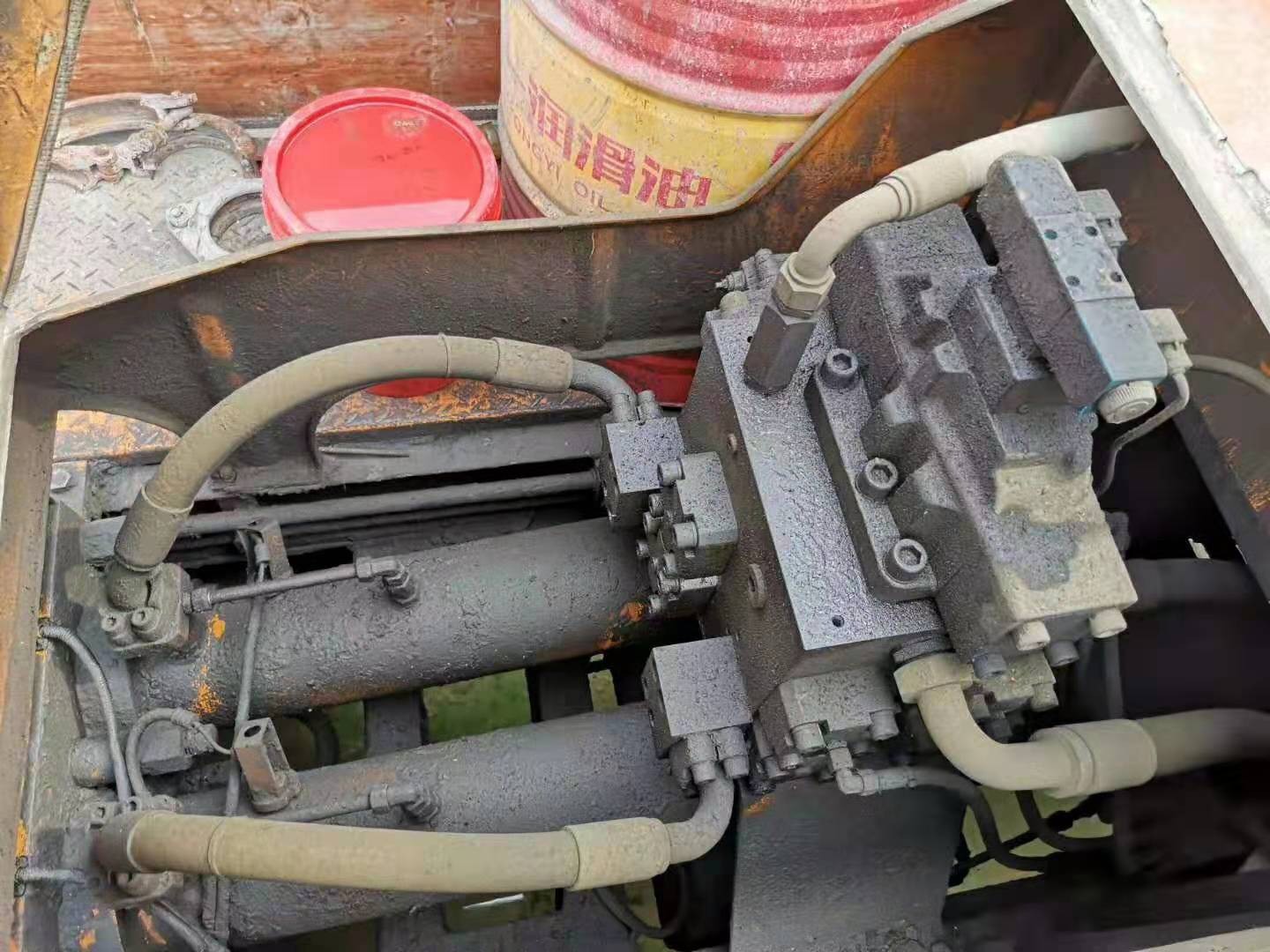 https://images.tongzsf.com/tong/truck_machine/20210127/1601120d2ac140.jpg