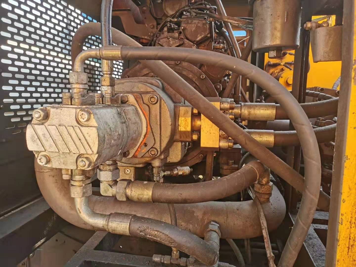 https://images.tongzsf.com/tong/truck_machine/20210127/160112201a73b0.jpg