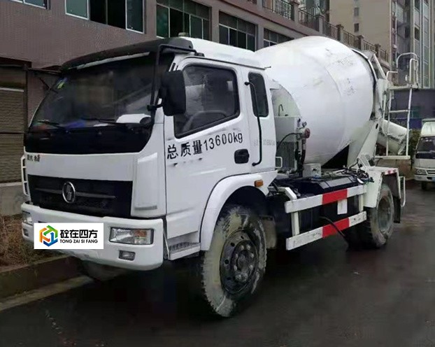 https://images.tongzsf.com/tong/truck_machine/20210127/160112320349de.jpg