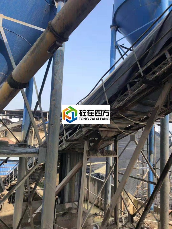https://images.tongzsf.com/tong/truck_machine/20210127/16011232dae9b6.jpg
