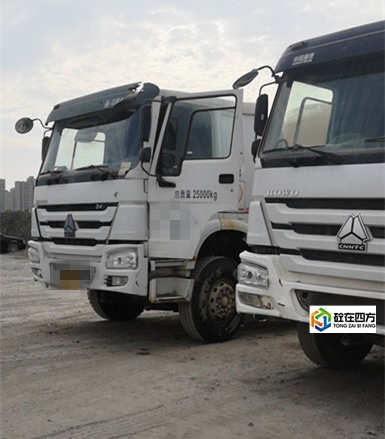 https://images.tongzsf.com/tong/truck_machine/20210127/16011250db6de9.jpg
