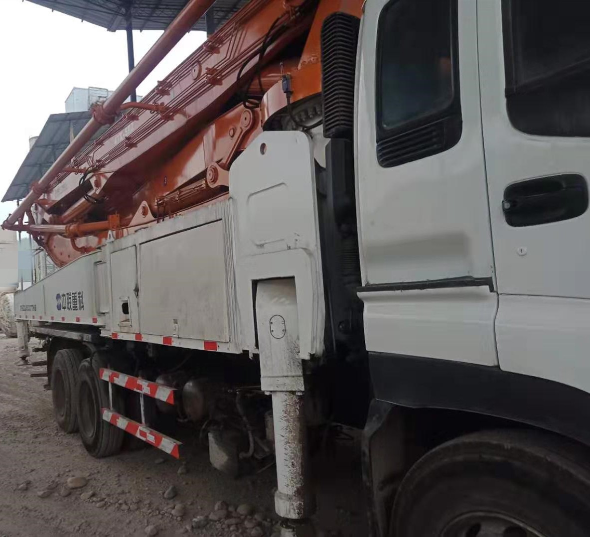 https://images.tongzsf.com/tong/truck_machine/20210127/1601125bf7431c.jpg