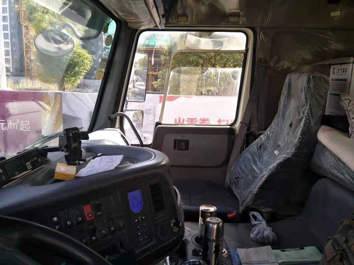 https://images.tongzsf.com/tong/truck_machine/20210127/1601125f920cd3.jpg