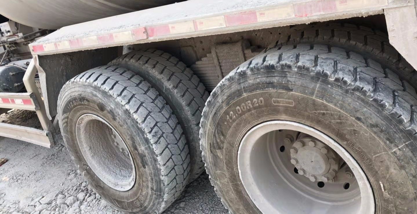 https://images.tongzsf.com/tong/truck_machine/20210127/1601125ff1e8f6.jpg