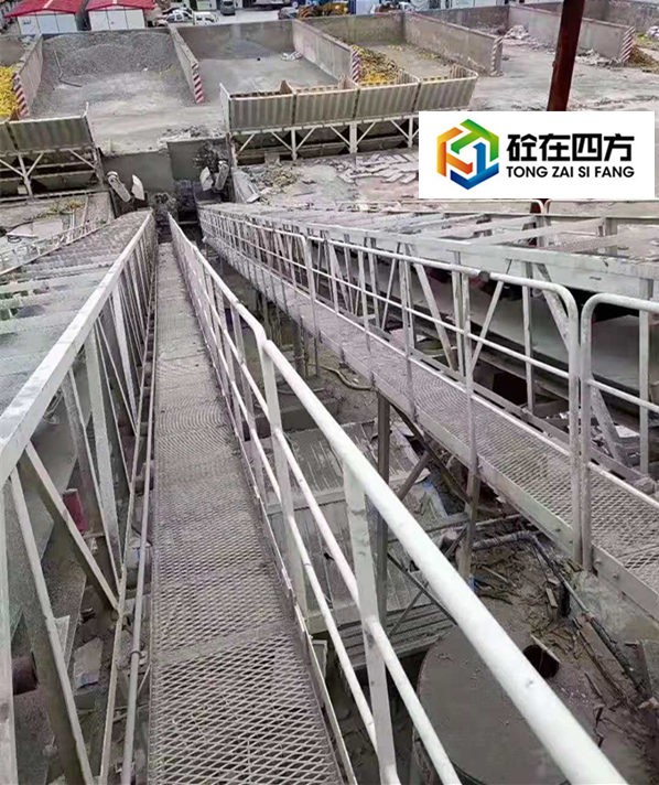 https://images.tongzsf.com/tong/truck_machine/20210127/16011260466da1.jpg