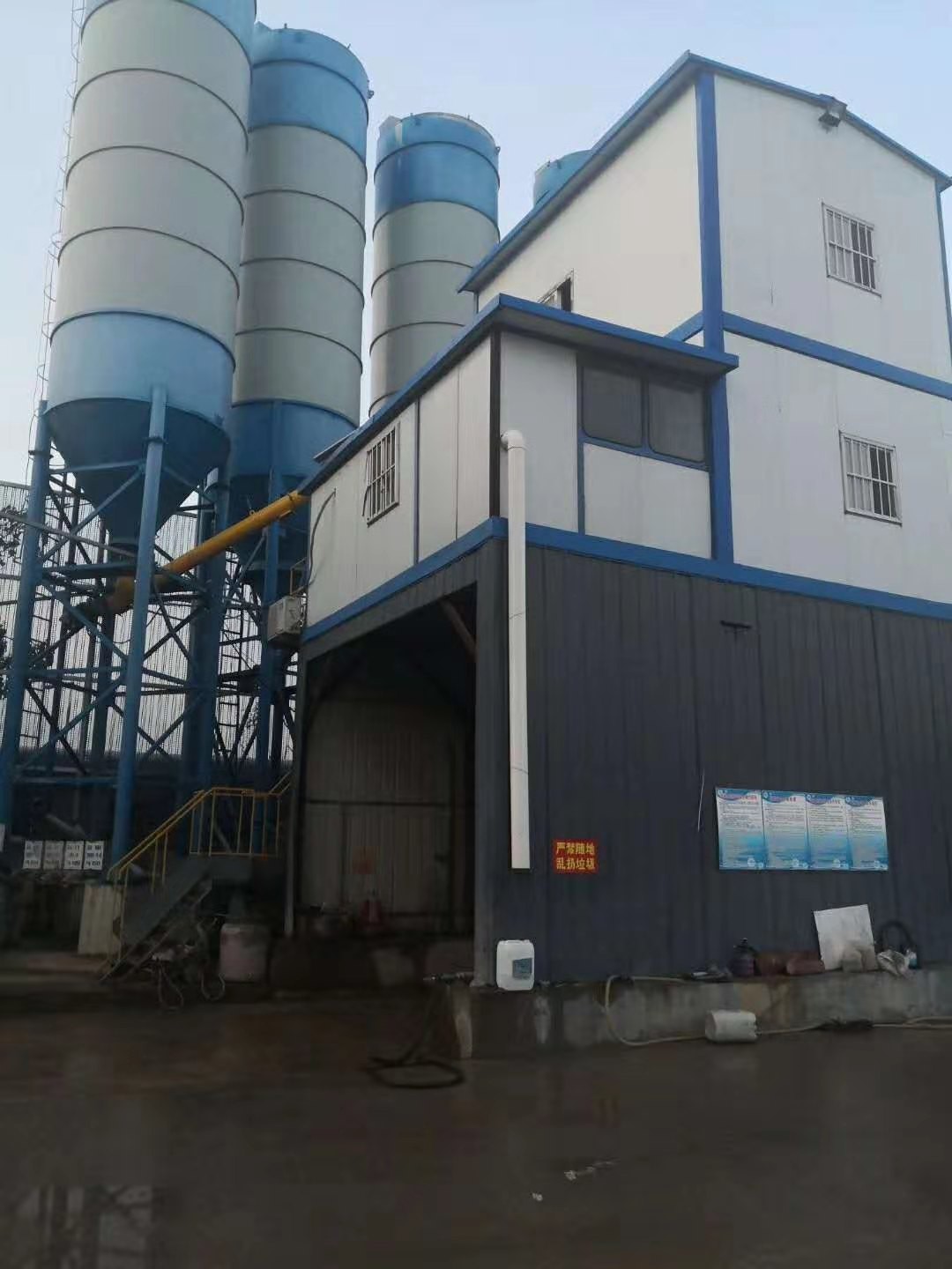 https://images.tongzsf.com/tong/truck_machine/20210127/160112604f175a.jpg