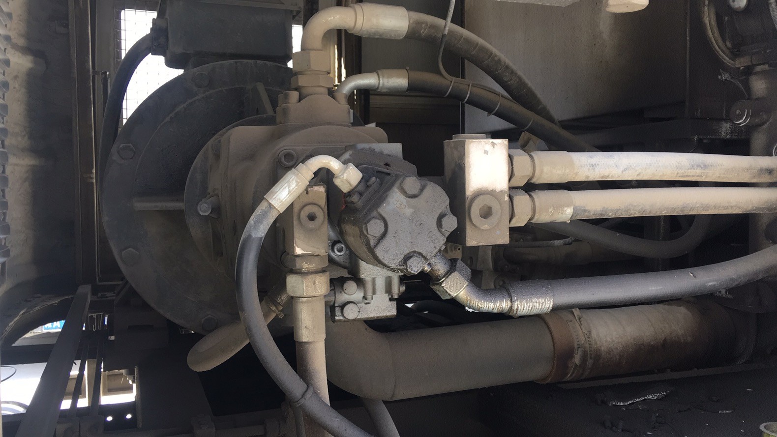 https://images.tongzsf.com/tong/truck_machine/20210127/16011266ac7f8b.jpg