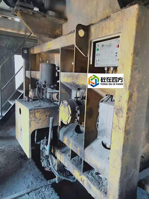 https://images.tongzsf.com/tong/truck_machine/20210127/16011266fa246c.jpg