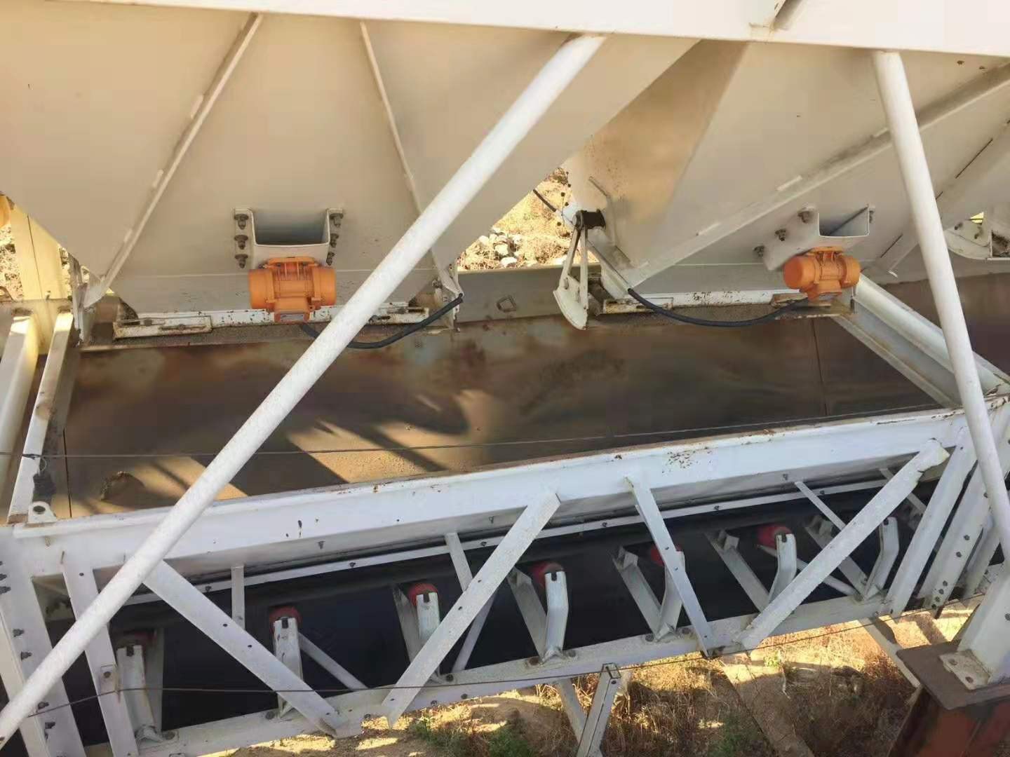 https://images.tongzsf.com/tong/truck_machine/20210127/1601126723bc60.jpg