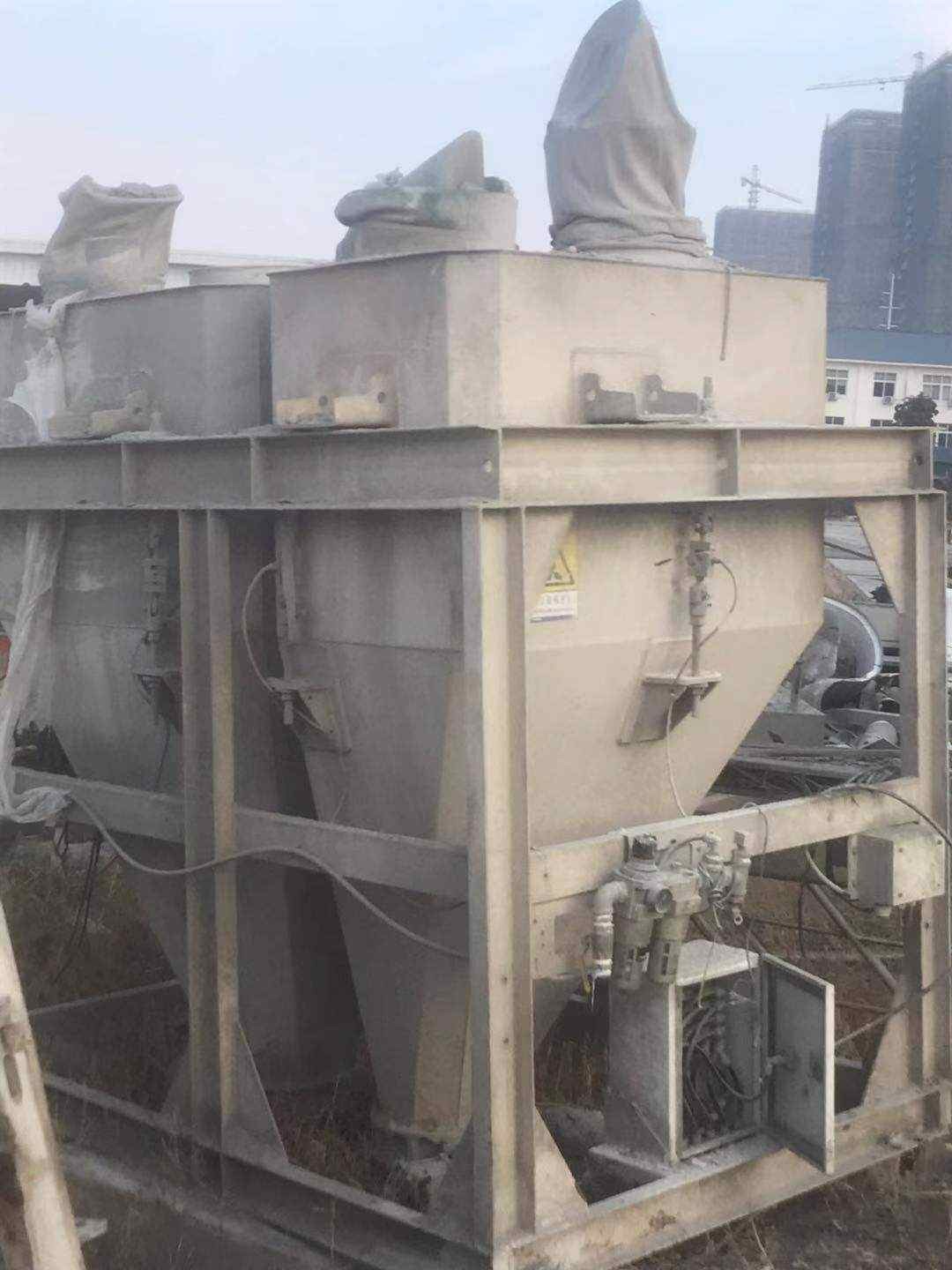 https://images.tongzsf.com/tong/truck_machine/20210127/1601126ef70832.jpg