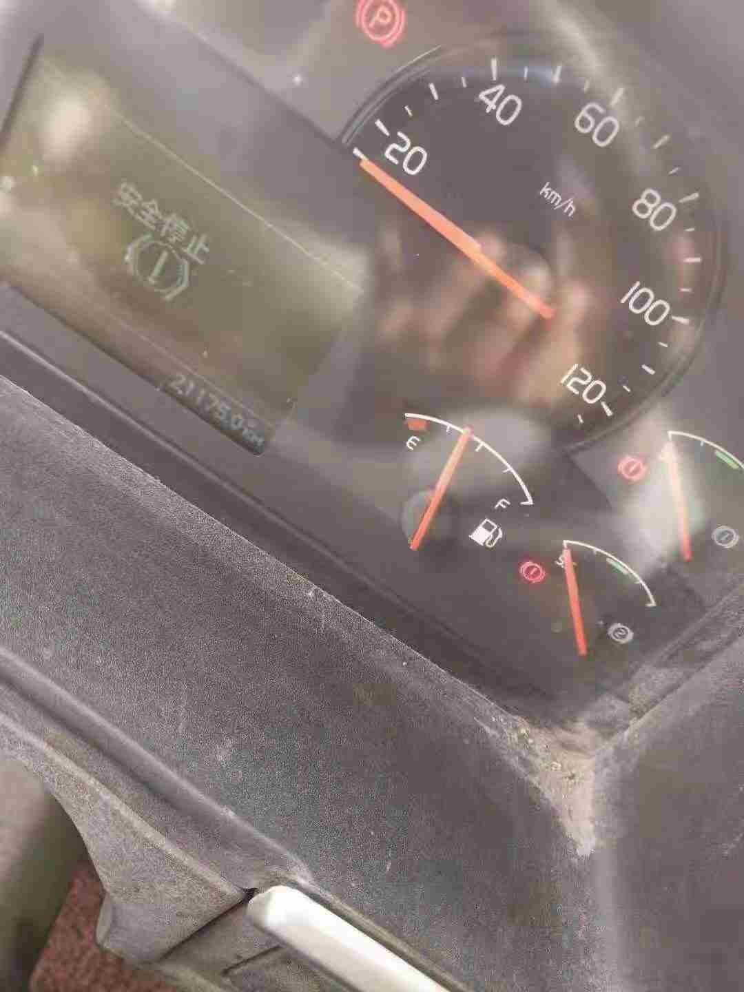 https://images.tongzsf.com/tong/truck_machine/20210127/1601127a11597f.jpg