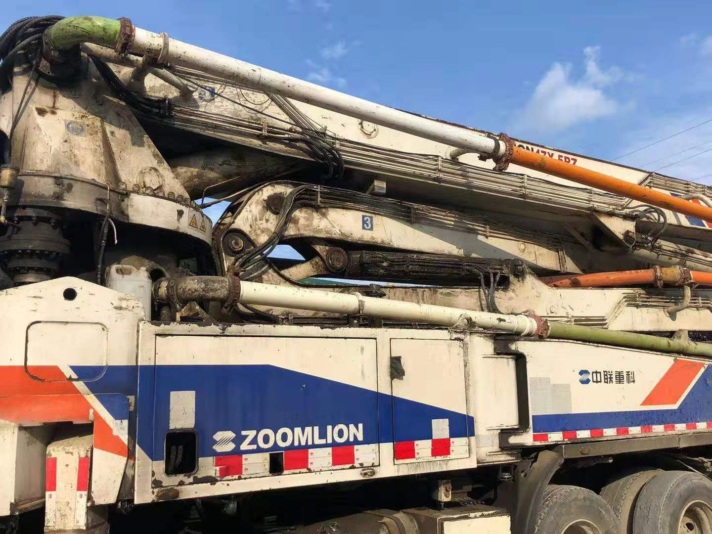 https://images.tongzsf.com/tong/truck_machine/20210127/1601127d2e5a80.jpg