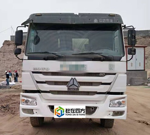 https://images.tongzsf.com/tong/truck_machine/20210127/1601128176a5e9.jpg