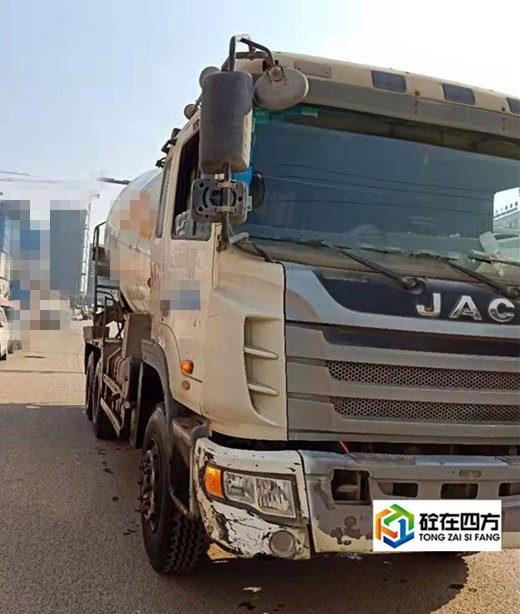 https://images.tongzsf.com/tong/truck_machine/20210127/160112820eac75.jpg