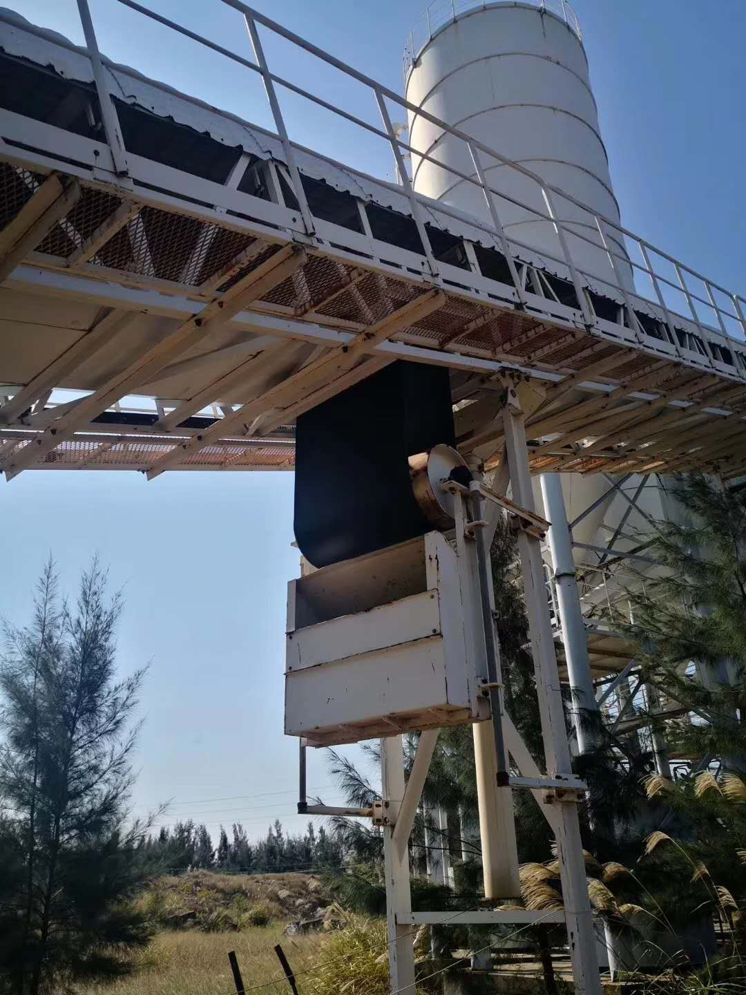 https://images.tongzsf.com/tong/truck_machine/20210127/160112848807d6.jpg